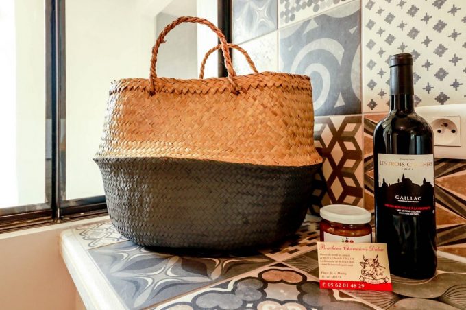 31G101383-18bf96b0ff824355a72869411e9a4253