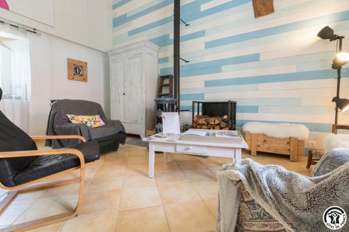 31G101383-5c093ebaf8614467b3bbbbf8fafe6455