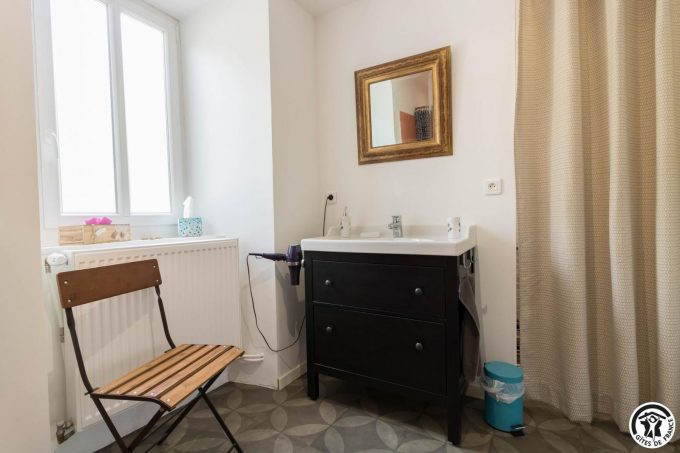 31G101383-90a9a2b58dae472280df486a37b935e1