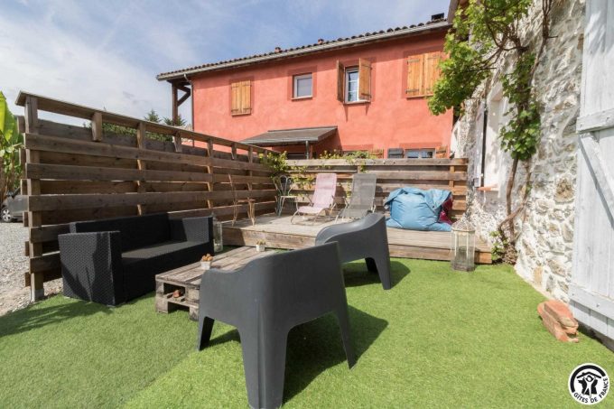 31G101383-d15ee925bf8f4cb6b836fefb0d824827