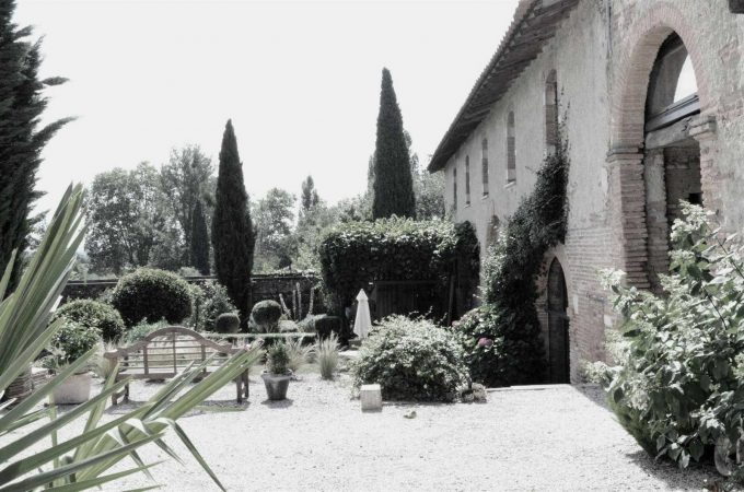 31G101387-4ced4f59d0954c12bace0519b5c78af0