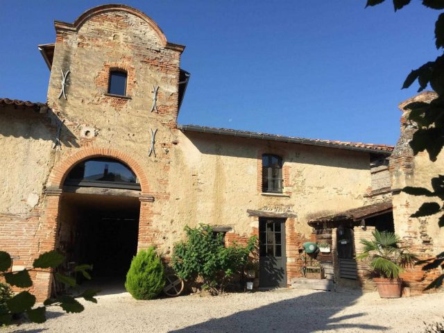 31G101387-70bd8f20de4247bf8ed8b3b3b9f913b4