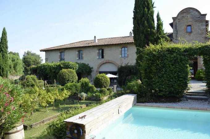 31G101387-7d9aa232d555461982b7e630c8a77892