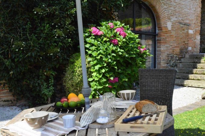 31G101387-9a556fff90bc4fbba64380b06a8cd7ae