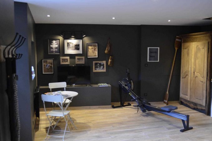 31G101387-ba97d0f1cb8349b892cfcd79f9f5882f