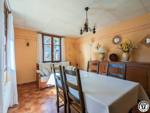 31G101392-6136e2455dae4a64935602c963f8ed4e