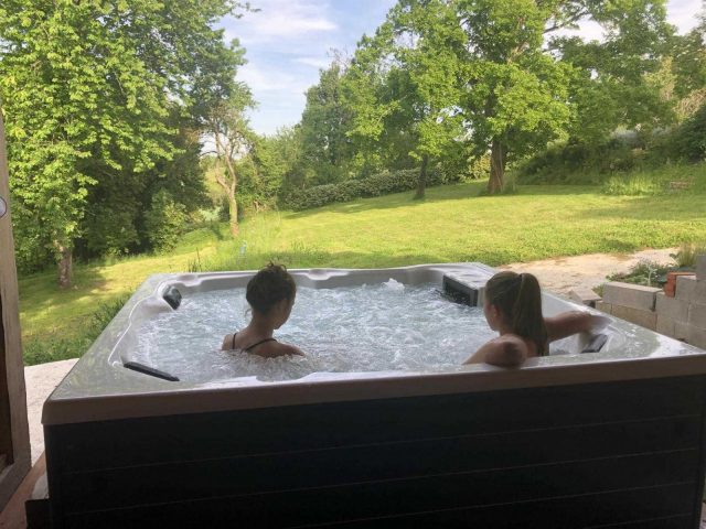 31G101393-0ded06b8548c404eb73f7dd628258b8f