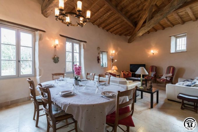 31G101393-94754917354747d5ad34754bcf49a213