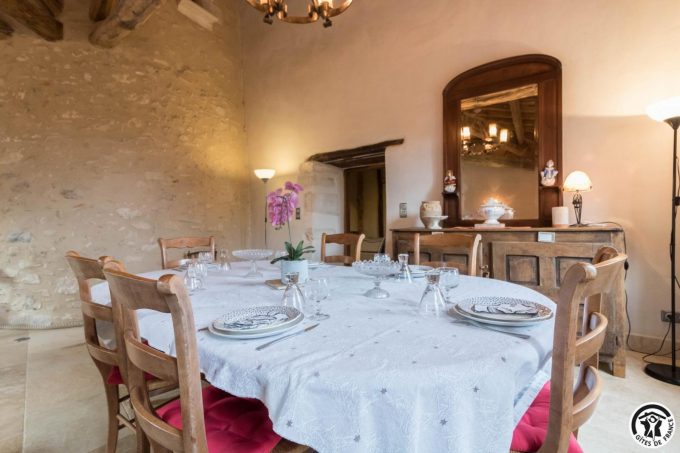 31G101393-ccccfa31433c49eb948979447a53a334