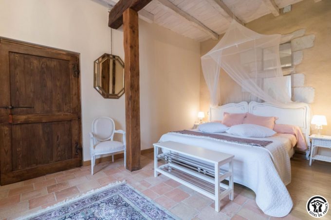 31G101393-f3ca05b958ed42aab693e85b4b2e14d3