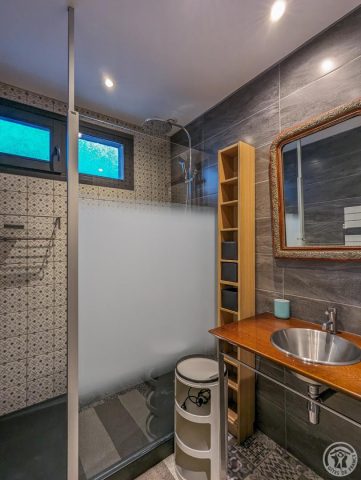 31G101413-acebdb0706654fcfbc4d198aef1d334b