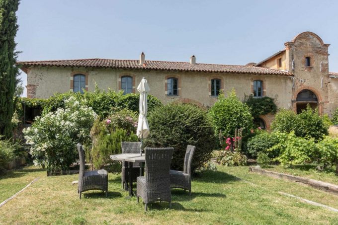 31G101423-21484dc1325c4968a42a26606790b973