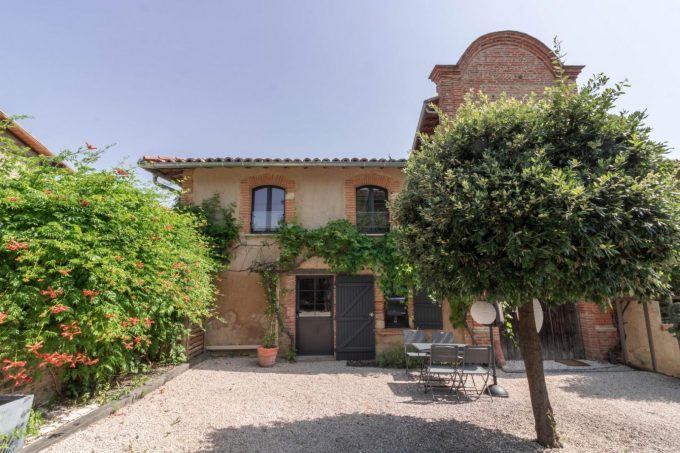 31G101423-4e3255d1f5064b78af6648fce81ad992