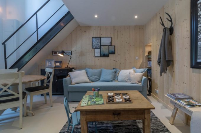 31G101423-596fbda8b32748e7b161122fa1063409