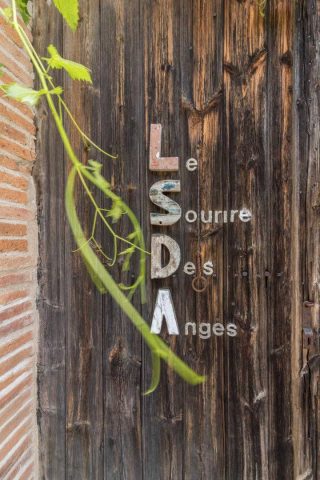 31G101423-be7a40b82335463ebee893d6901d94a4