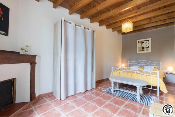 31G101425-4f01ee7649cd4964b2e6dea4efe31482