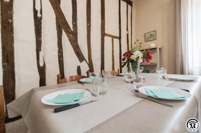 31G101425-a359e68caeb64db0af07dff2b45a2990