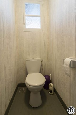 31G101425-a873c370a6dd489ba810c822a15d7995