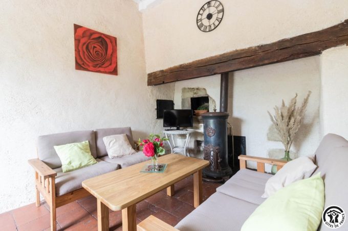 31G101425-ac939d9676c24389886b9940dd835f40