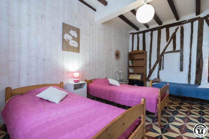 31G101425-f298ec6536784cabb97bbec6c7e7290c