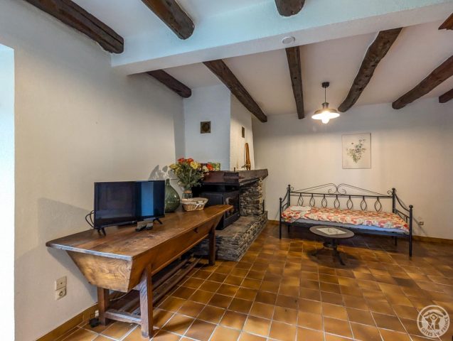 31G101432-029366db404c41009c6b93177dd3be91