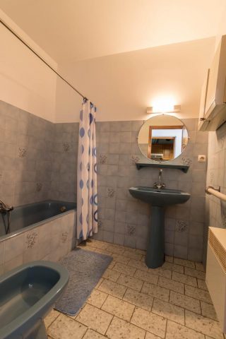 31G101432-0ffc83def34e49bda9825873ec6f6724