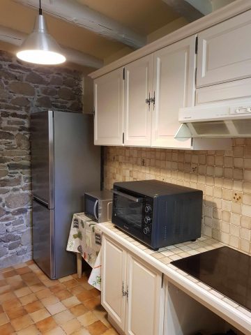 31G101432-1534bae42de44cb4a2288f1e1c1e3cca