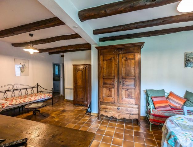 31G101432-382cc68383bc437a87f949f0bac2709d