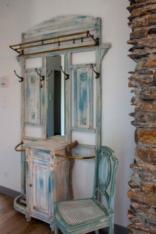 31G101444-c6a08a1ea9c14bbaa19c722c6b26b2db