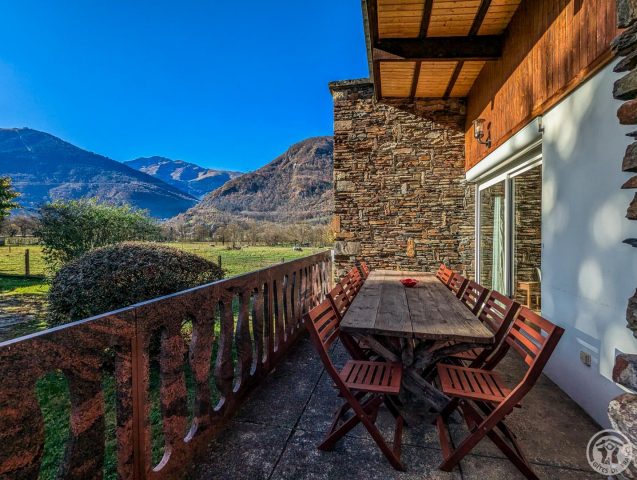 31G101444-e8238e5d9cef43068692c0005402ca2f