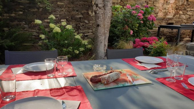 31G101449-27b3fcd26fe54d7fa4780fed41139117