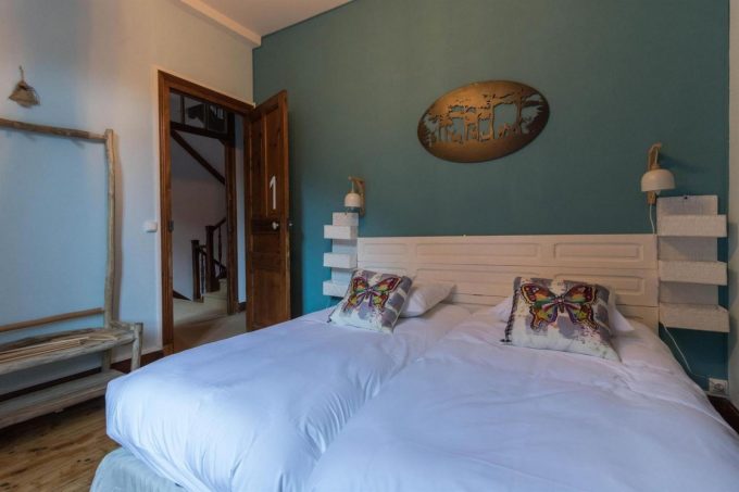 31G101449-b5894b8834bb43cfa6a411668b21c248