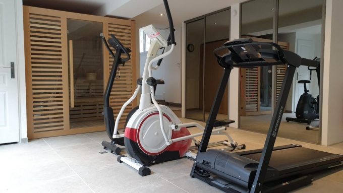 31G101449-c101398d08d64d238e026f930046c956