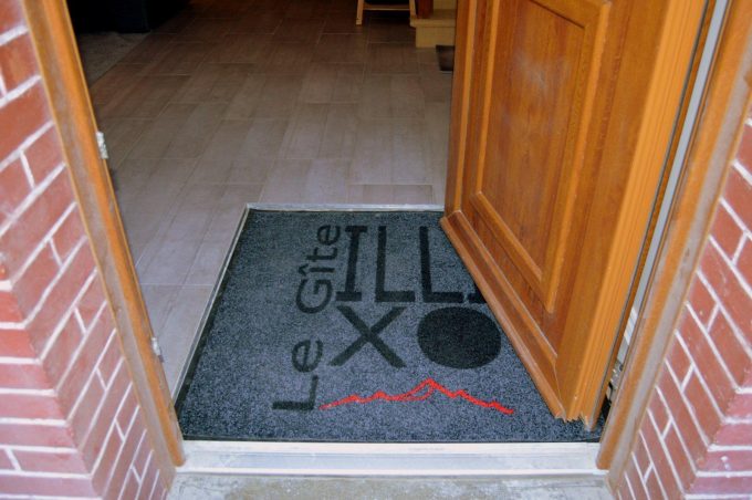 31G101449-f3353f3acd8f45ae8ce7edf09abfca80