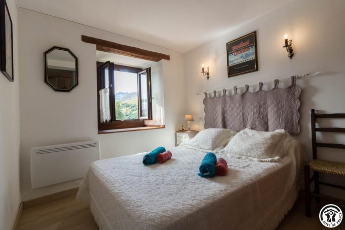 31G101463-7e1b645318b241a78cbcdee31317d603