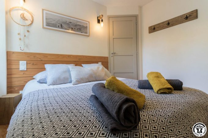 31G101464-5a5c25d5c3694b0b9b9a46f42c4760b5