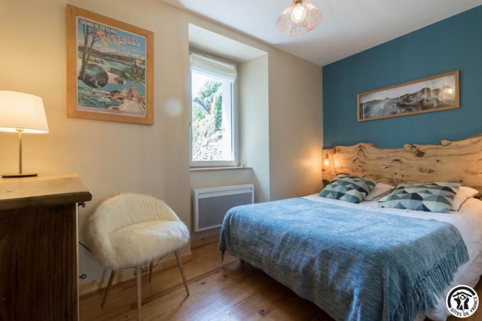 31G101464-69704015d1d149b8937e7d9a1ad6d875