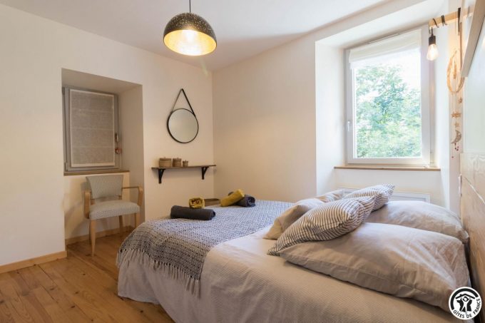 31G101464-6c740ba3b8034f01b385a1000e7bcbc8