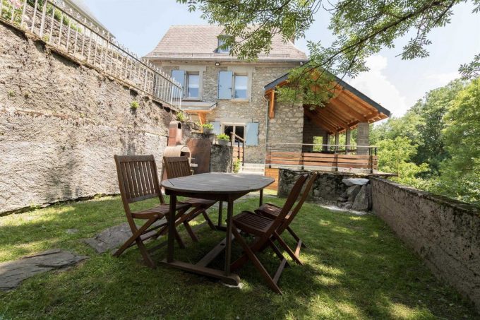 31G101464-80e4542a17854b99995d42e5c216caaf