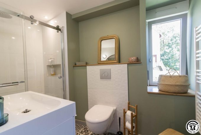 31G101464-828faf939403476faeba04a6fb0333da