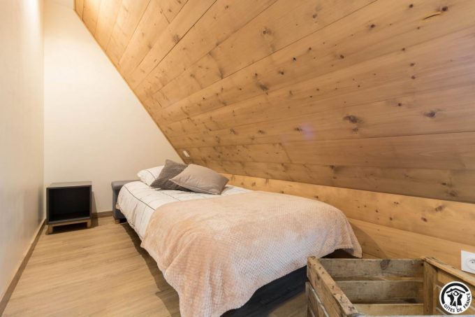 31G101464-98dee6f50fb849249552b1b79f6794df