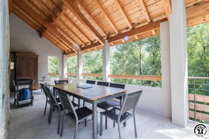 31G101464-9abf645972004636adea8b9fb26107fa