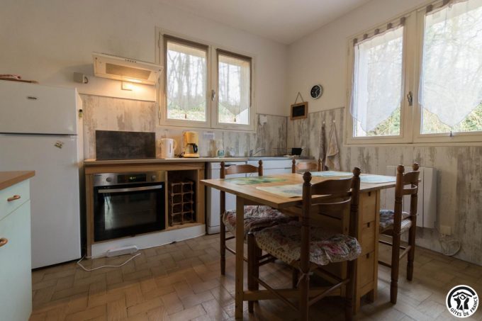 31G101477-d0c41ae0ac904cb29ee672f6e9adb398