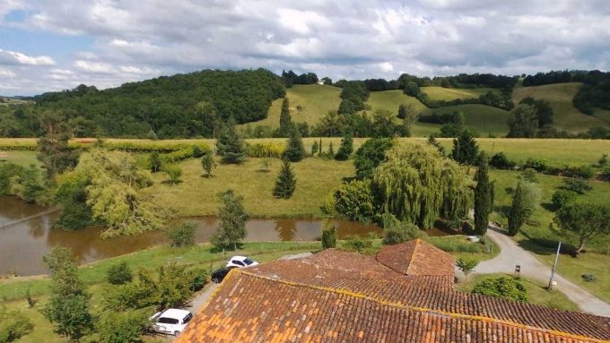 31G101478-ffb9a2dc7ca440db959adacf0947f9a8