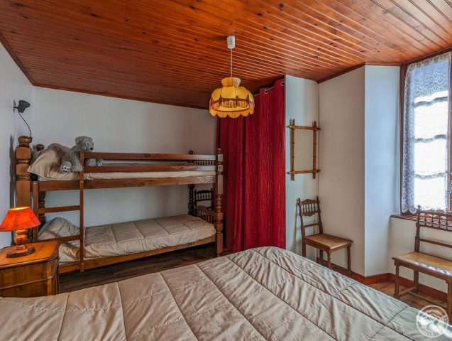 31G101491-c6fda2134dae48aeaecf0265a6089e7d