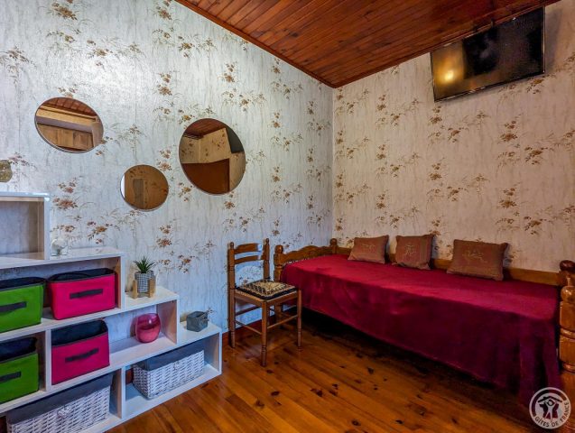 31G101491-c939188984a743f48ec56c40eb957335