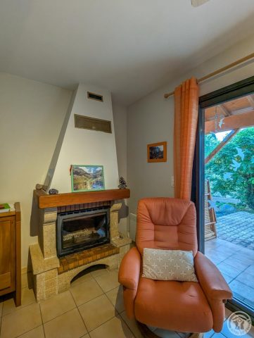 31G101494-8bea4dbf6dbc49a08c3404207edafb37