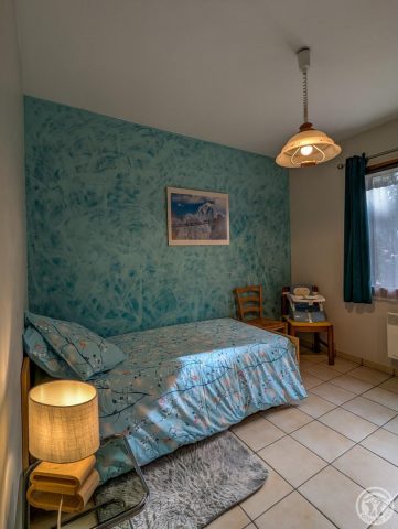 31G101494-b8f97df8332d4ddf8acd90121a18daa4