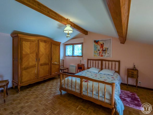 31G101494-cb574fe1d80a4c048e8aaa20dee49e2e