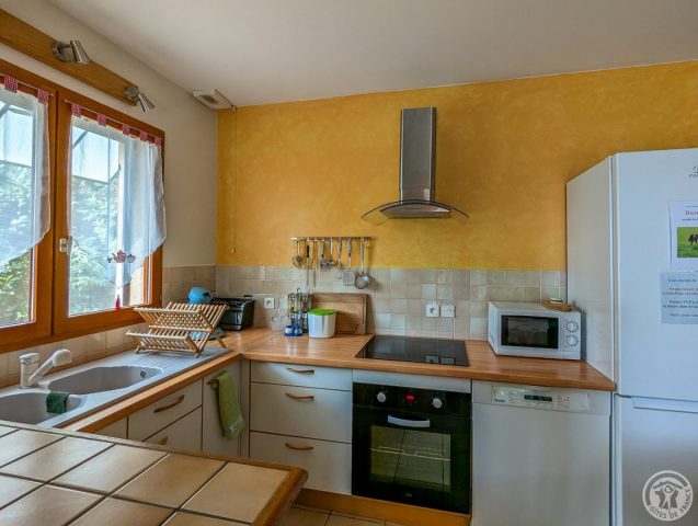 31G101494-e7f226b3f43d41589aeaf1ad86635b00